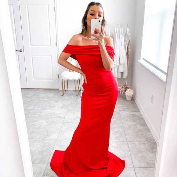 Red Off Shoulder Overlap Special Occasion Dress - Picture 5 of 8